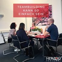 Gemeinsames Treffen des Team von Herzog Personal aus Köln